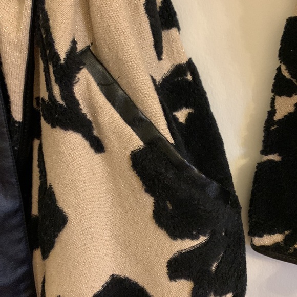 INC floral black and beige wrap - Picture 13 of 14